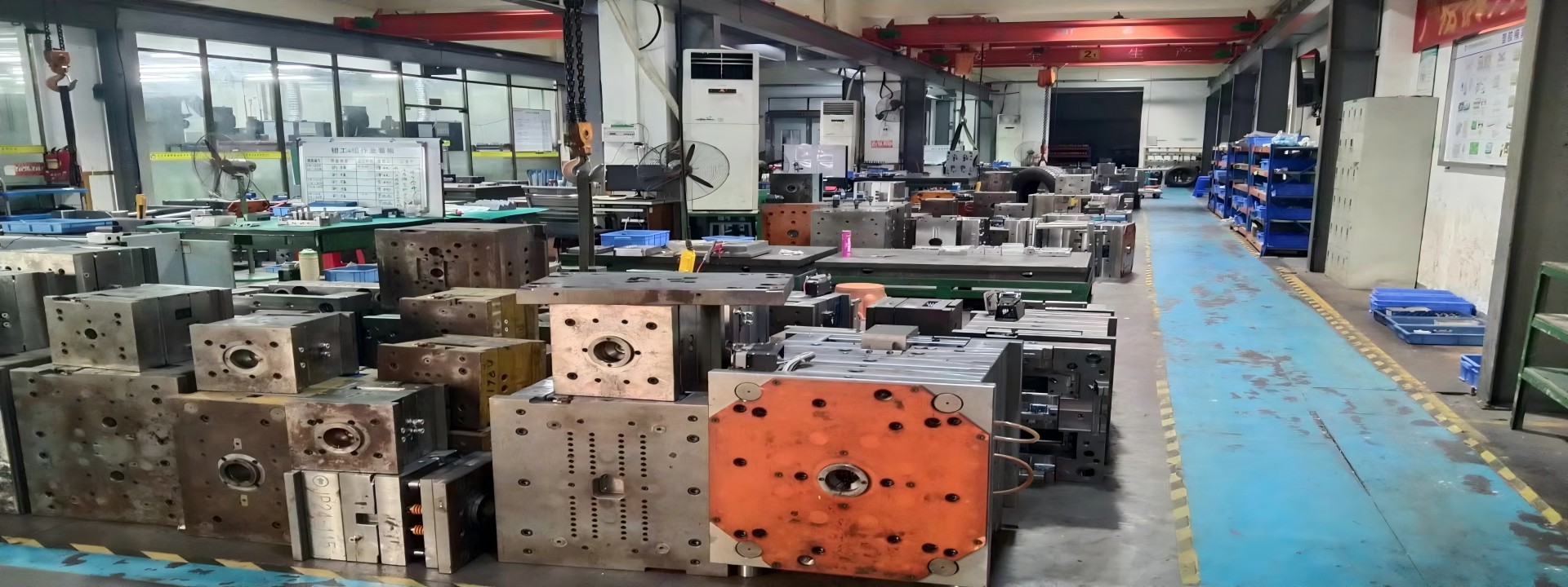 qualité Pièces en plastique de moulage par injection usine
